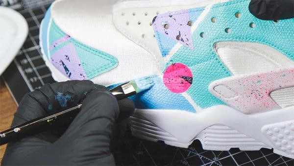 Angelus leerverf, alles wat je moet weten voor het verven van leer detail sneaker Urban Art Shop Almere