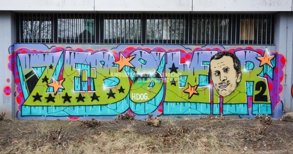 Interview met Hotdog over de Montana Black Artist Edition #30 Zeb Ter mural Urban Art Shop