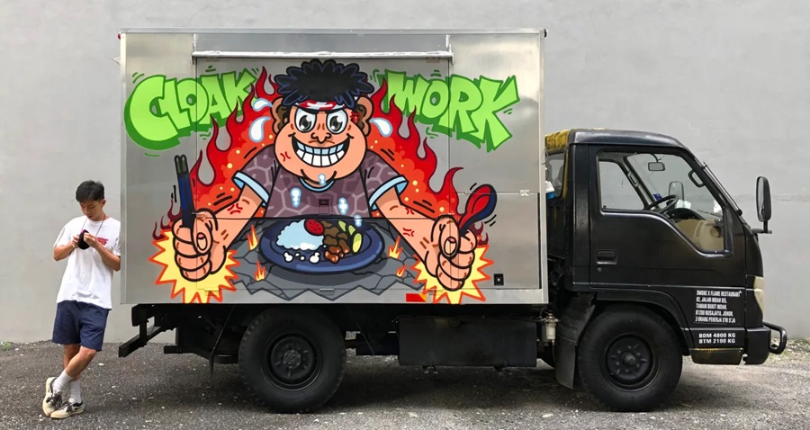 Interview met de Maleisische Graffiti Artiest CLOAKWORK truck bij Urban Art Shop Almere