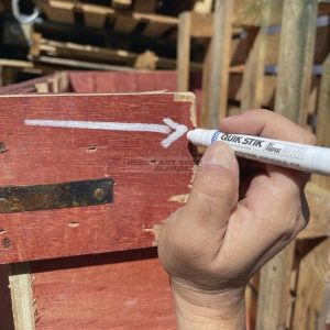 Markal Quik Stik Mini solid paint marker voor alle oppervlakken toepassing op hout