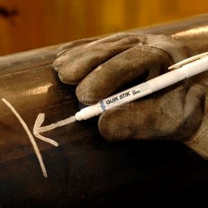 Markal Quik Stik Mini solid paint marker voor alle oppervlakken toepassing op stalen buis